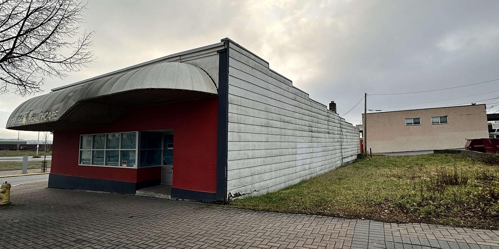 3207-3209 KALUM STREET Terrace Photo 4 3207-3209 KALUM STREET Terrace Photo 4